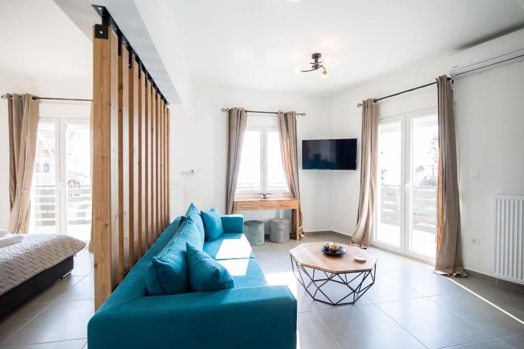 La Casa New Central Coastal Apartment & Jacuzzi Волос Екстер'єр фото