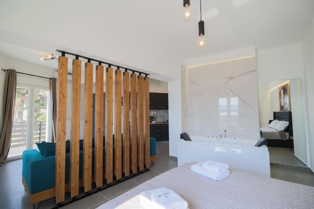 La Casa New Central Coastal Apartment & Jacuzzi Волос Екстер'єр фото